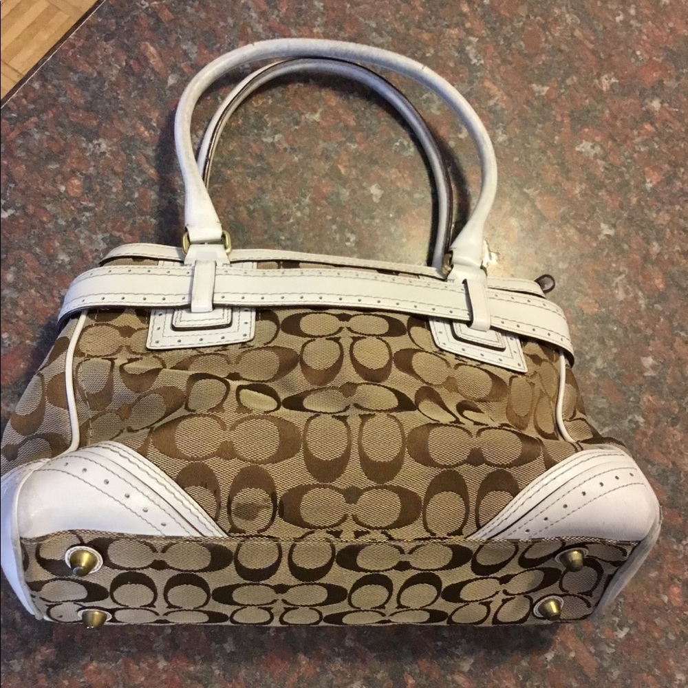 Vintage Coach - Picture 2 of 7